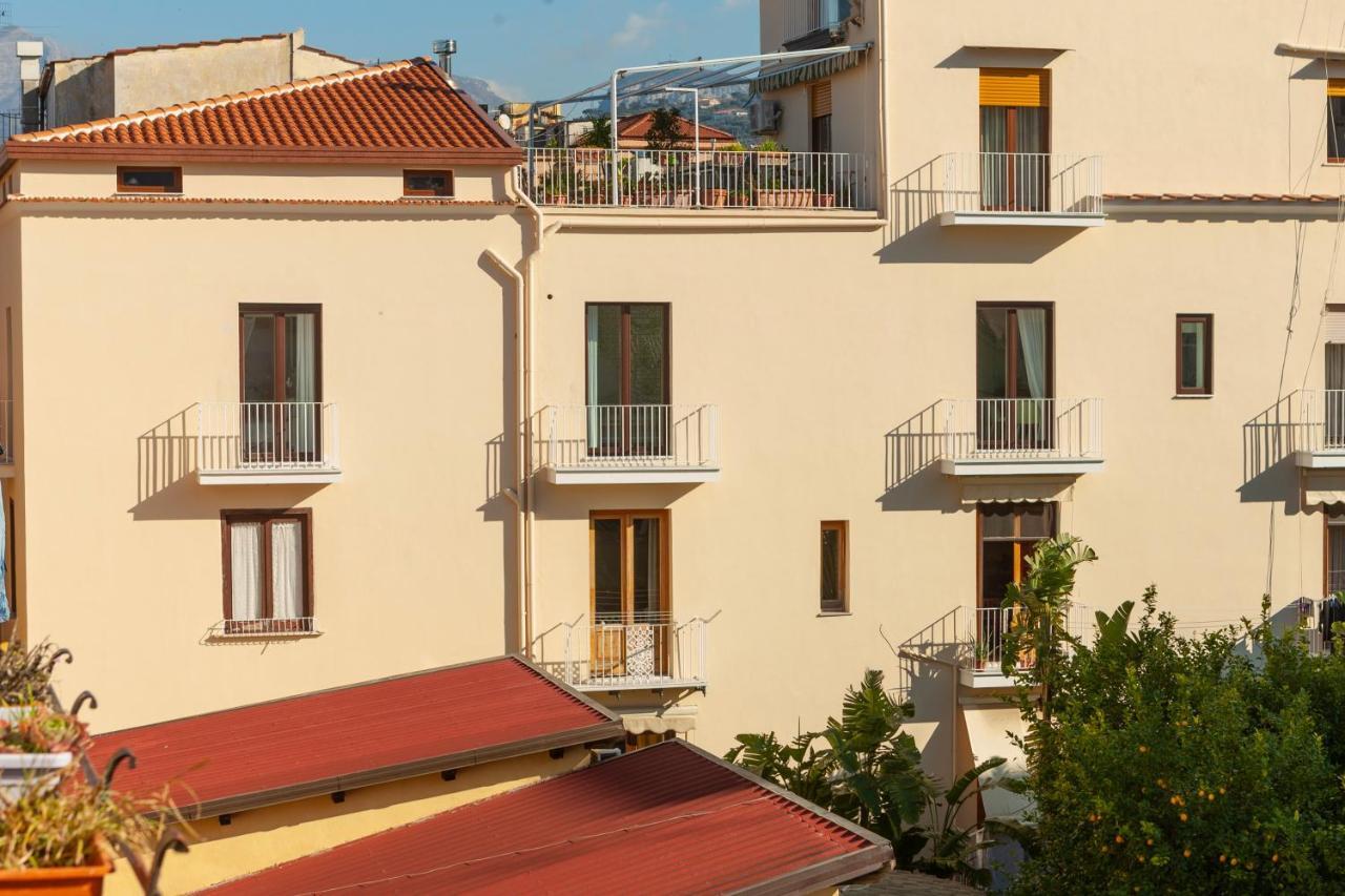 Sorrentovibes - Design Holiday Home In Sorrento City Center מראה חיצוני תמונה